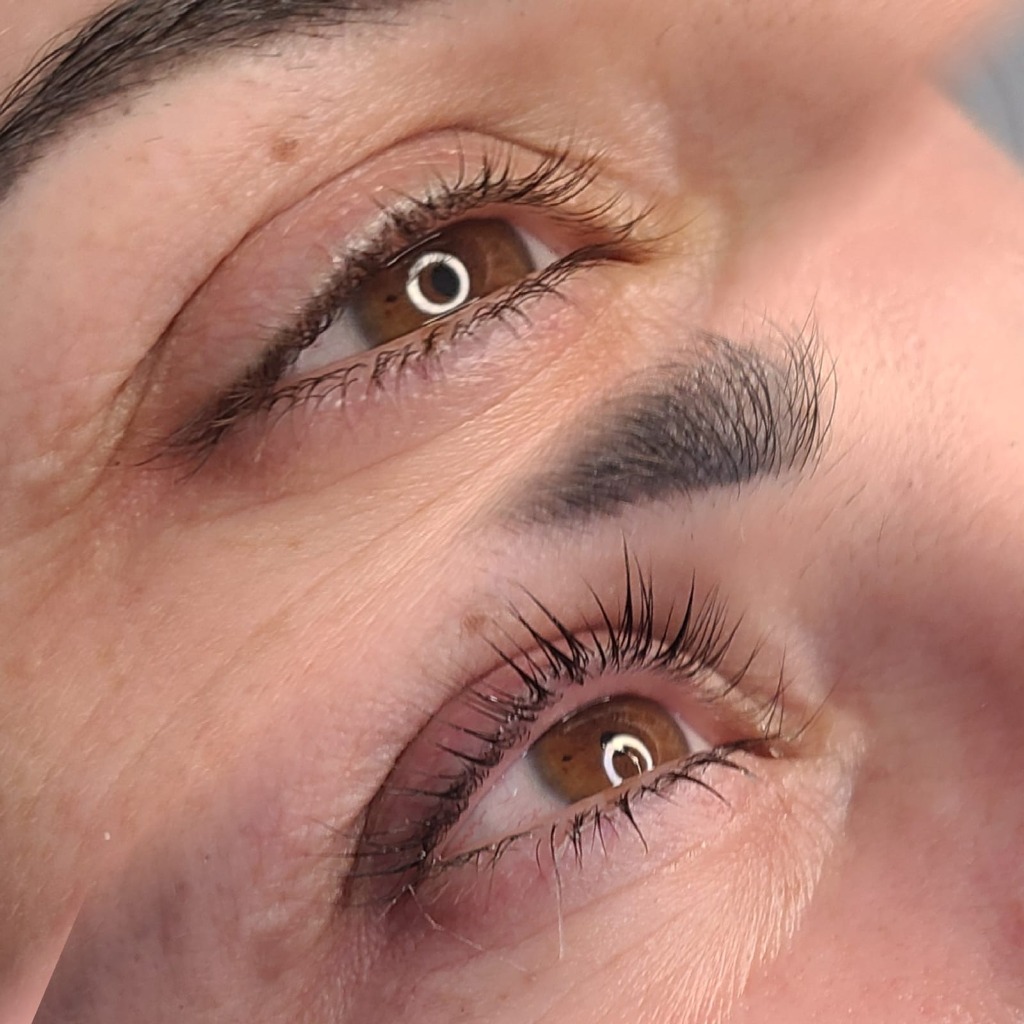 Eyeliner Enhancement